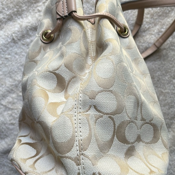 Coach D1453-F28501 Signature C Stripe Drawstring Carryall Tote - Picture 6 of 15